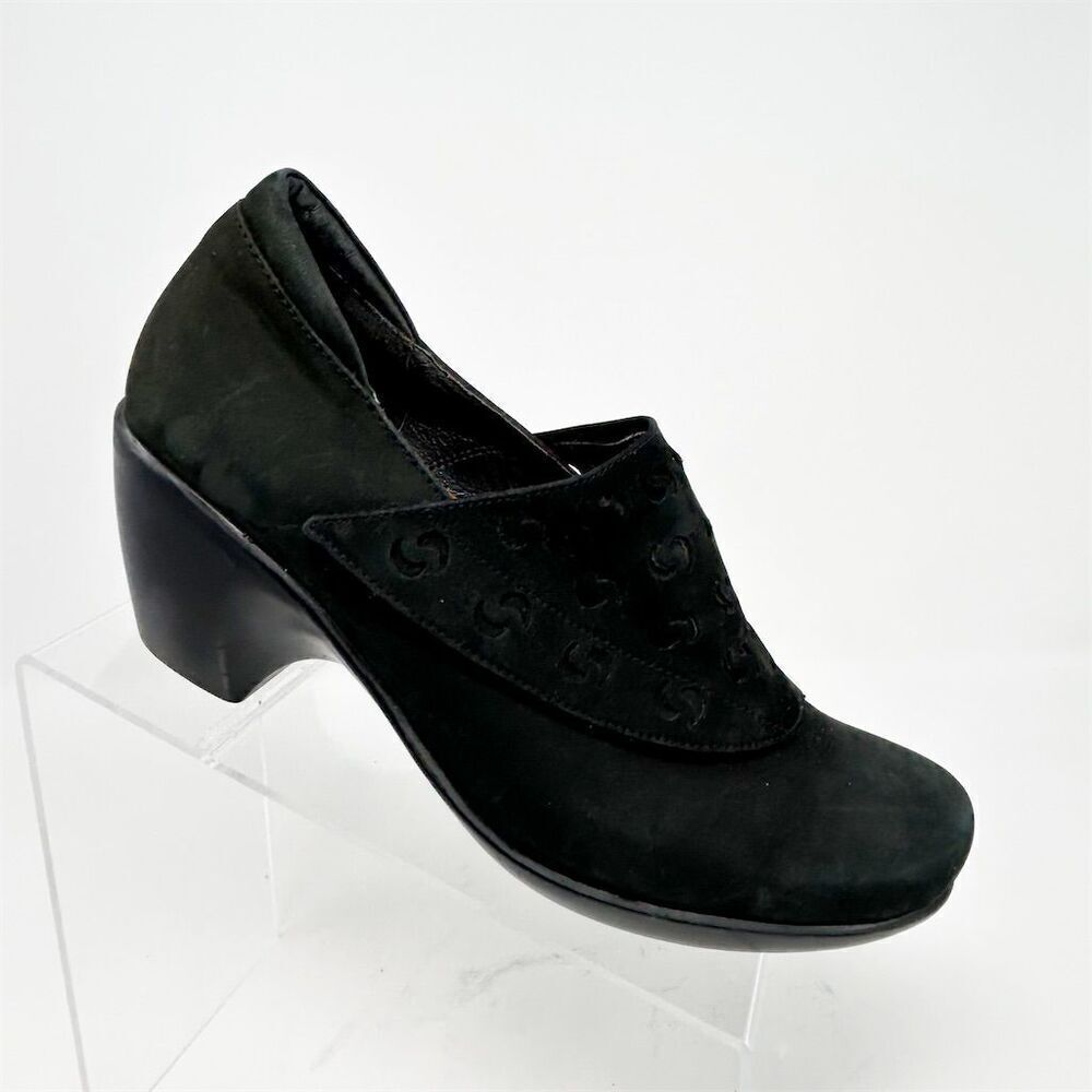 Naot Women's Black Laser Cut Suede Nubuck Pump Heels Size 40 (US 9) Formal